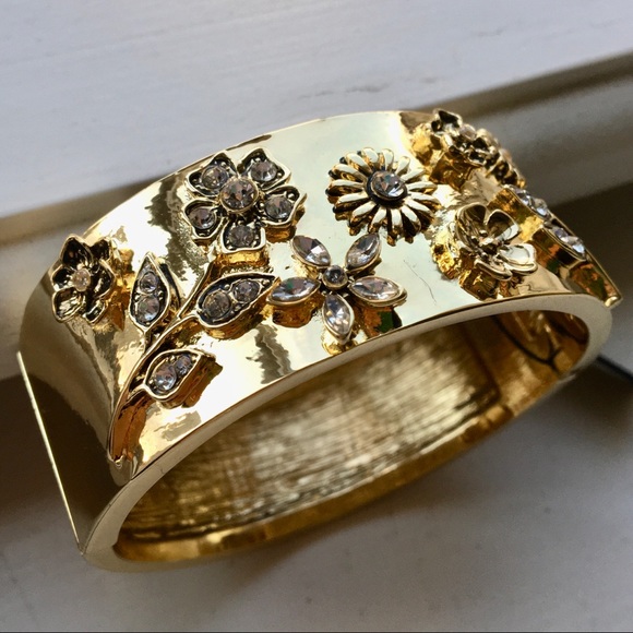 gold toned wide cuff bracelet with flowers and crystals - Picture 5 of 8